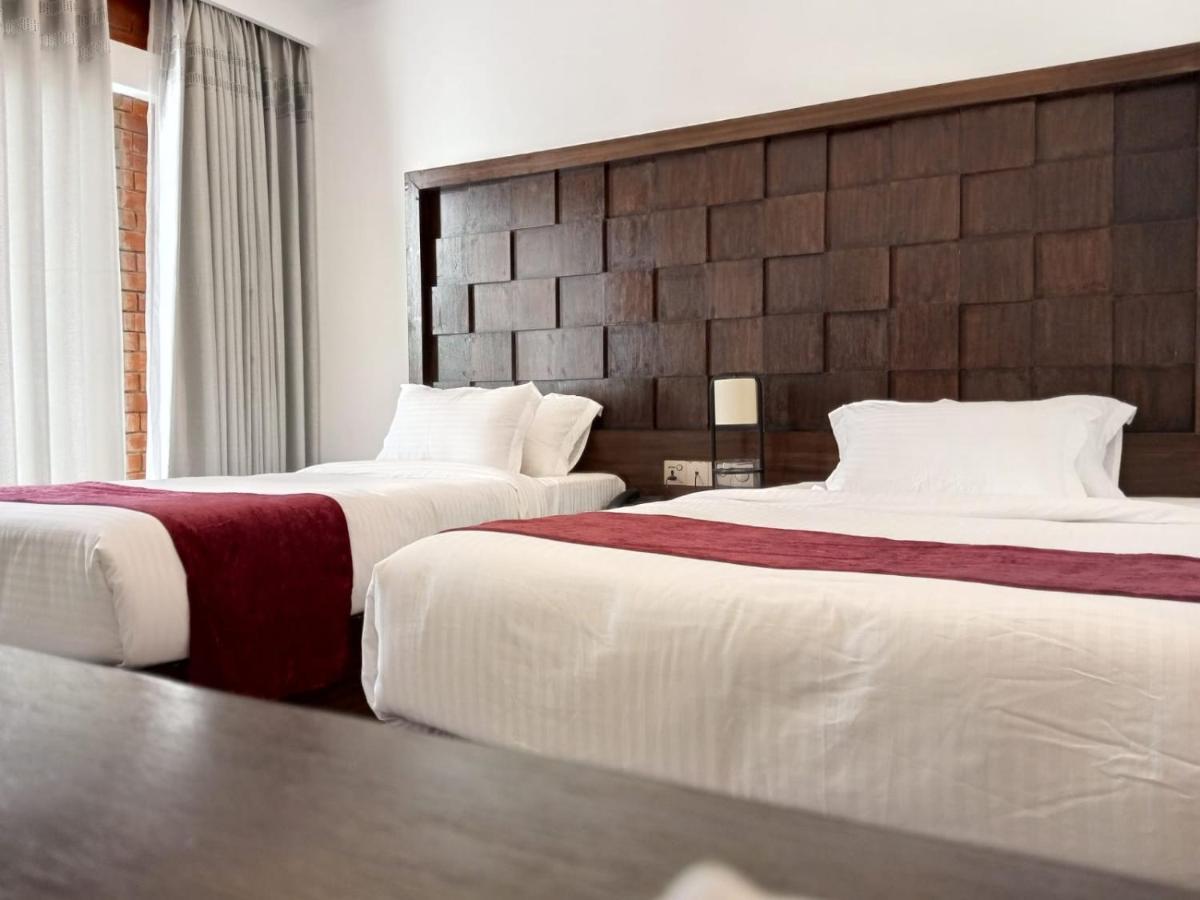 Shada Pathor Hotel & Resort Companiganj Екстер'єр фото