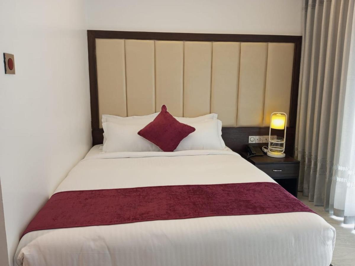 Shada Pathor Hotel & Resort Companiganj Екстер'єр фото