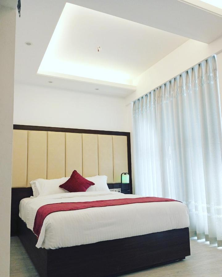 Shada Pathor Hotel & Resort Companiganj Екстер'єр фото