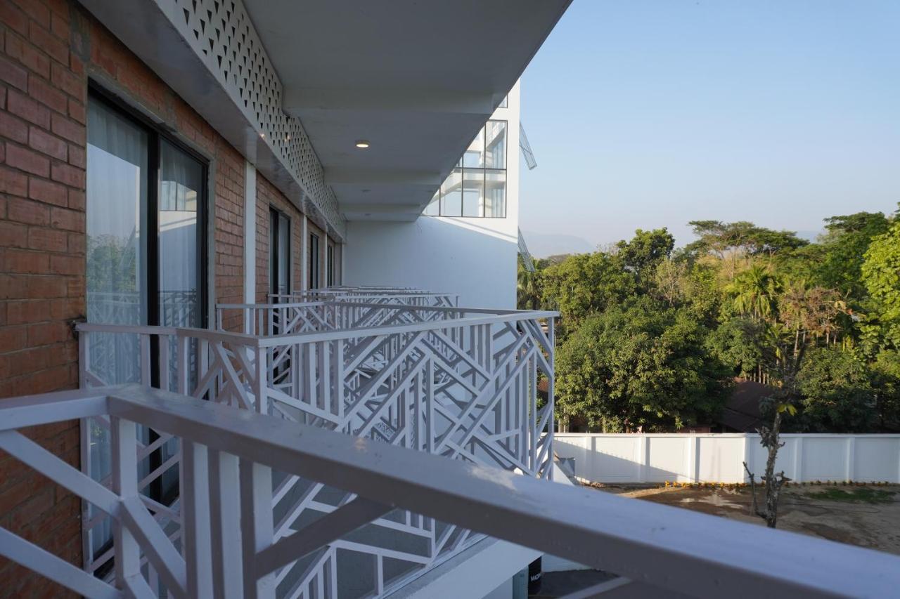 Shada Pathor Hotel & Resort Companiganj Екстер'єр фото